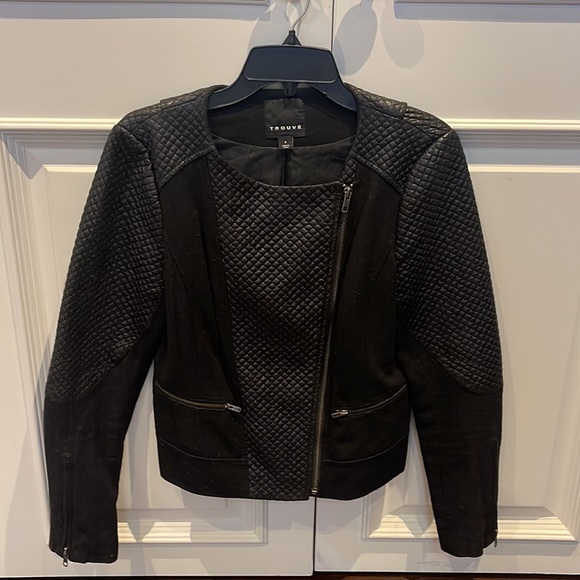 TROUVE Black Asymmetric Jacket - Picture 4 of 6